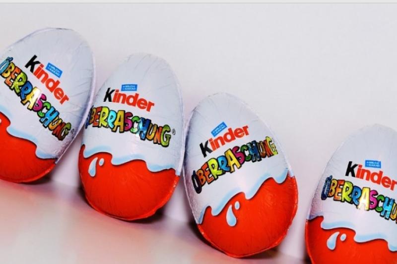 Retiran de Europa huevos Kinder Sorpresa por posible vínculo con Salmonela  | El Nuevo Día