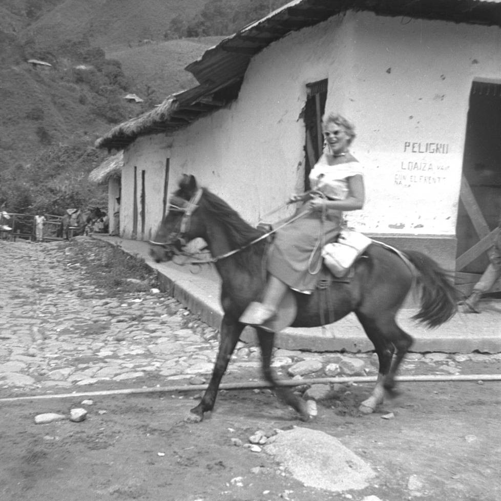 Periodista finlandesa Helinä Rautavaara en el Tolima 