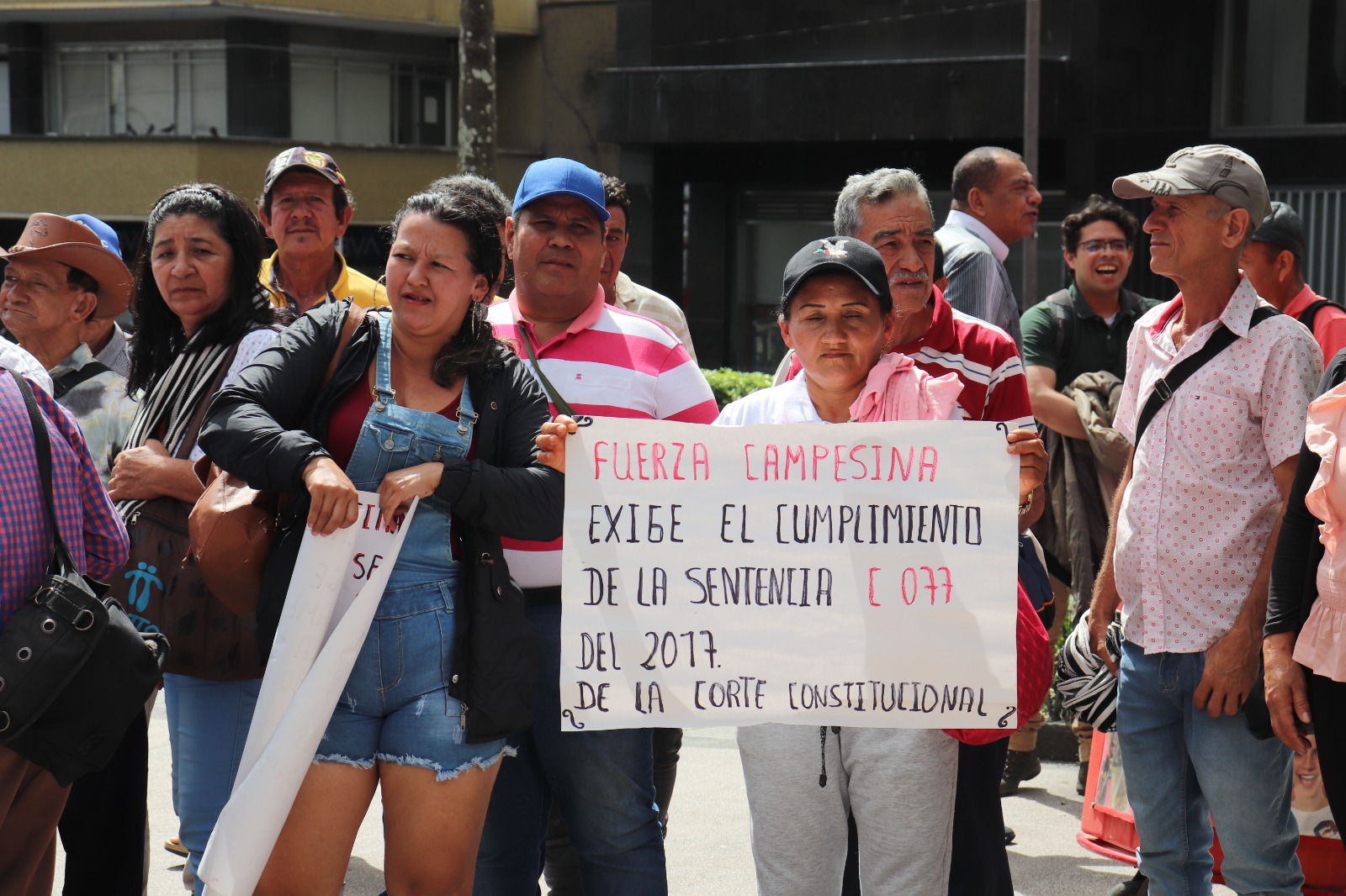 JORGE CUÉLLAR/ EL NUEVO DÍA Miles de mujeres  en la región dependen económicamente del campo. 