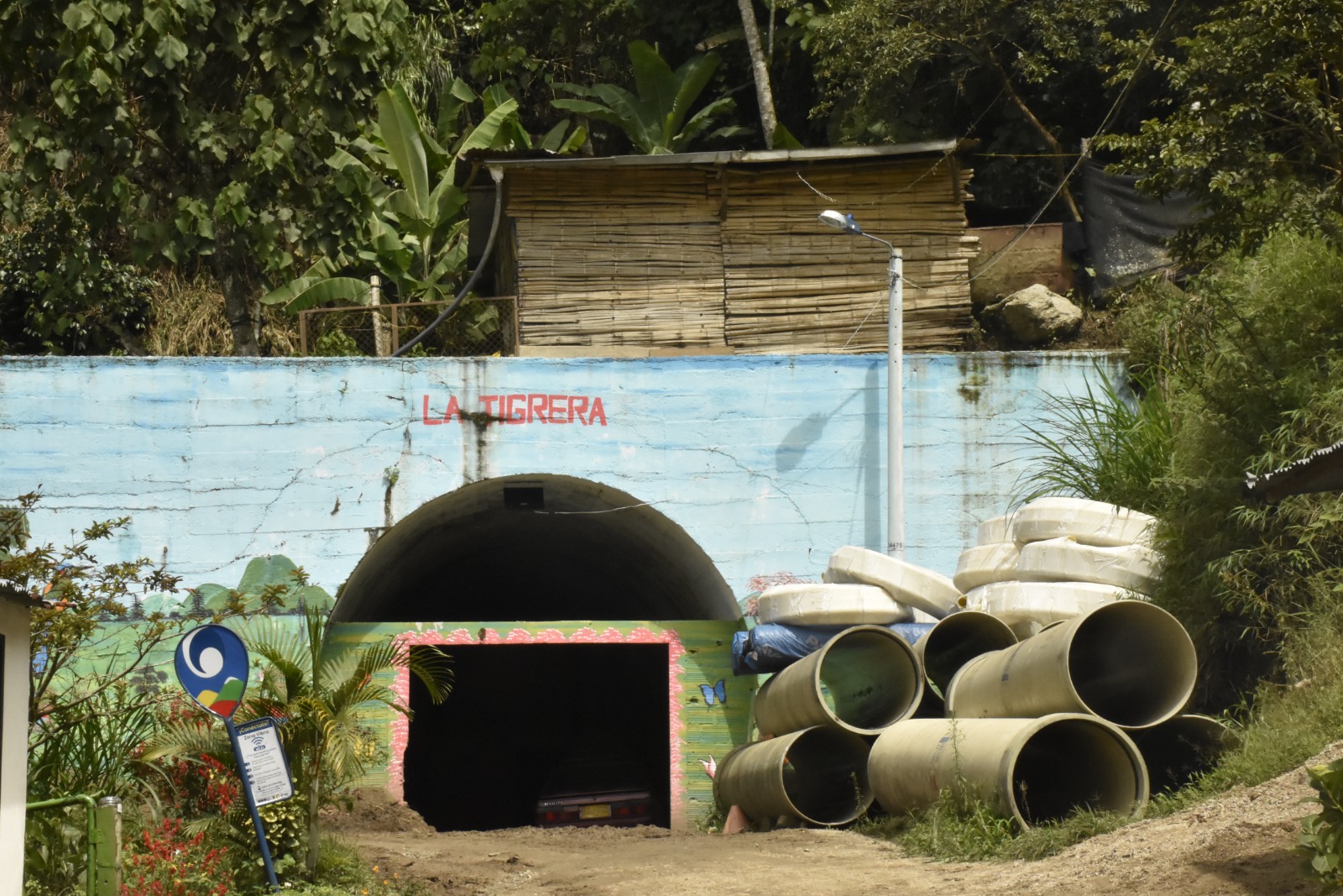 Tubería en túneles de la Tigrera