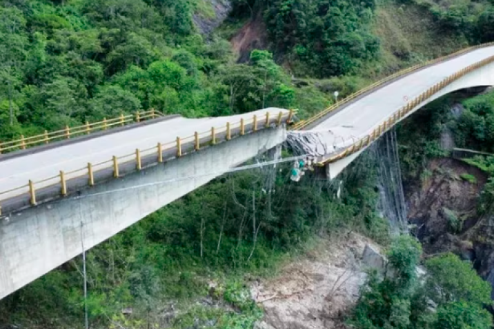  Sobre el puente ‘Los Grillos’, Mintransporte admite opción de que no tenga póliza de seguros.