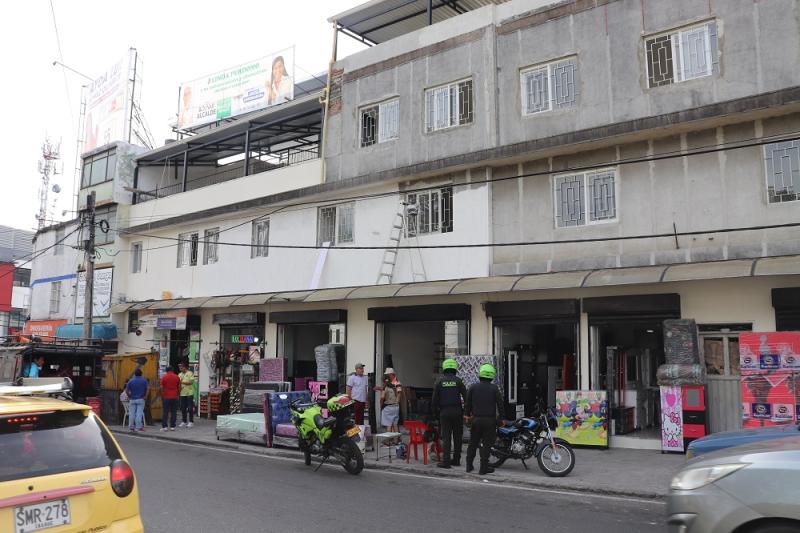 Don Germán, el hombre que cayó al vacío en Ibagué: realizaba trabajo en las alturas y resbaló