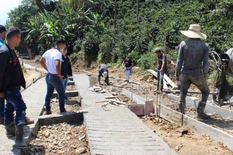   Alrededor de 120 familias resultarán beneficiadas con esta obra. 